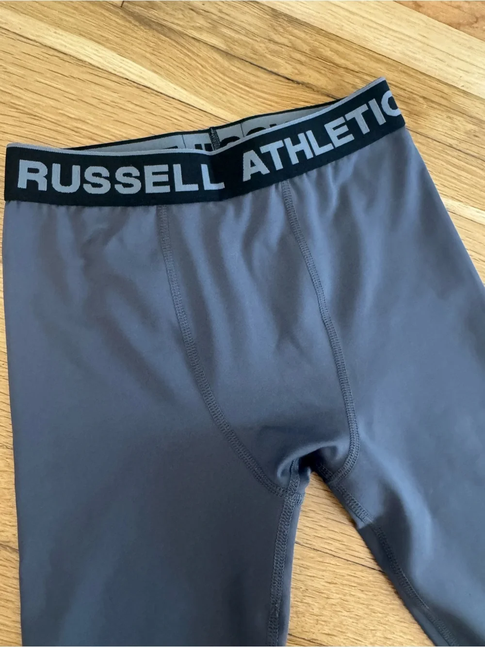 Russell Athletic Boys 8 Dri-Power Dark Gray Capri Leggings Athletic Pants